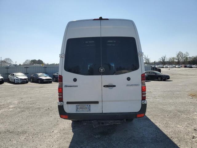 WD3PF1CC7C5653967 - 2012 MERCEDES-BENZ SPRINTER 3500 WHITE photo 6