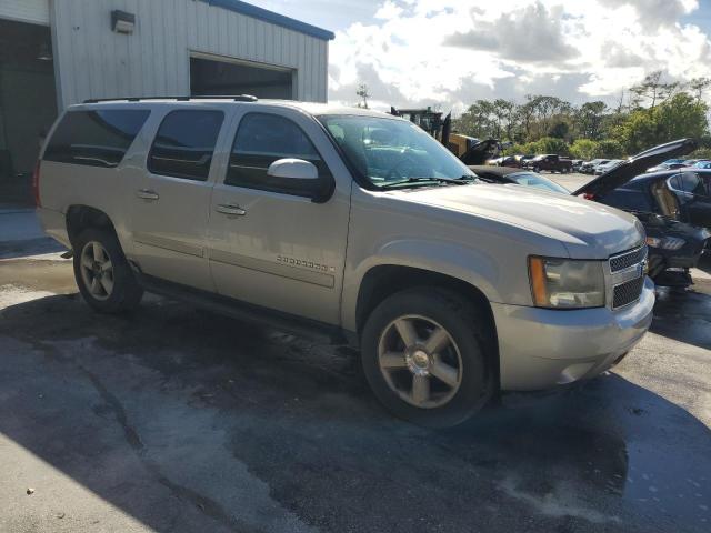 1GNFK163X7J352249 - 2007 CHEVROLET SUBURBAN K1500 SILVER photo 4