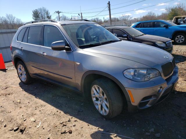 5UXZV4C59D0G54946 - 2013 BMW X5 XDRIVE35I GRAY photo 4