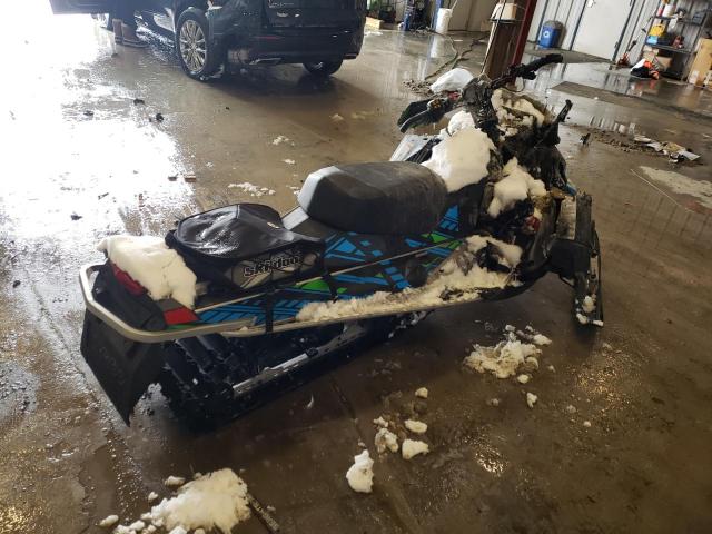 2BPSUHGA9GV000130 - 2016 SKI DOO RENEGADE BLUE photo 4