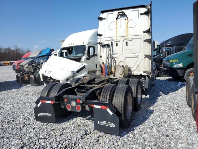 3AKJHHDR0JSHR1117 - 2018 FREIGHTLINER CASCADIA 1 WHITE photo 4