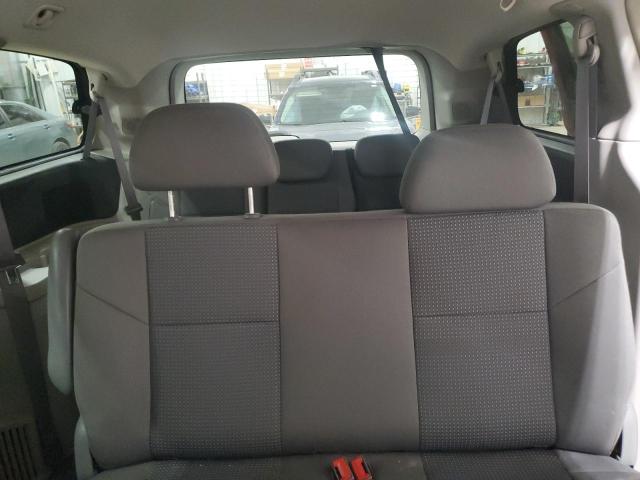 2V8HW44189R559377 - 2009 VOLKSWAGEN ROUTAN S RED photo 10