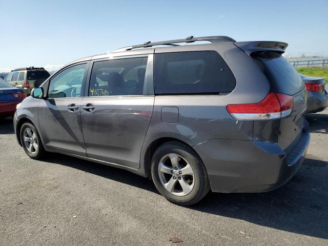 5TDKK3DC1DS383958 - 2013 TOYOTA SIENNA LE GRAY photo 2