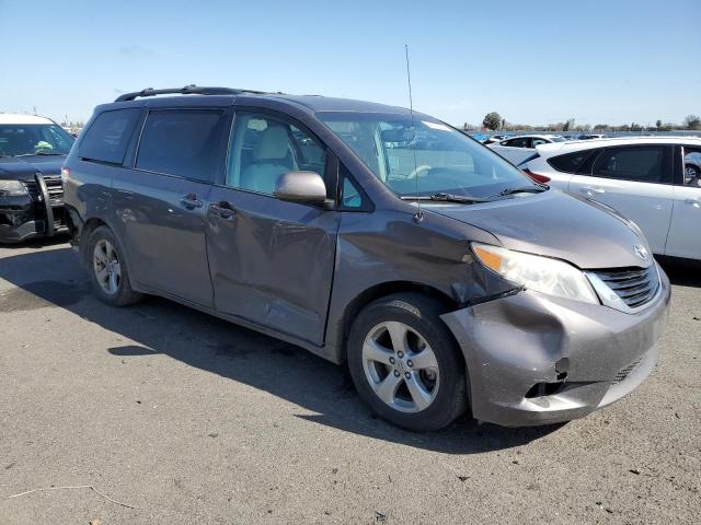 5TDKK3DC1DS383958 - 2013 TOYOTA SIENNA LE GRAY photo 4