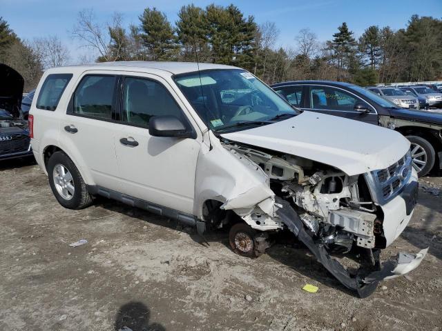 1FMCU0C75AKC03588 - 2010 FORD ESCAPE XLS WHITE photo 4