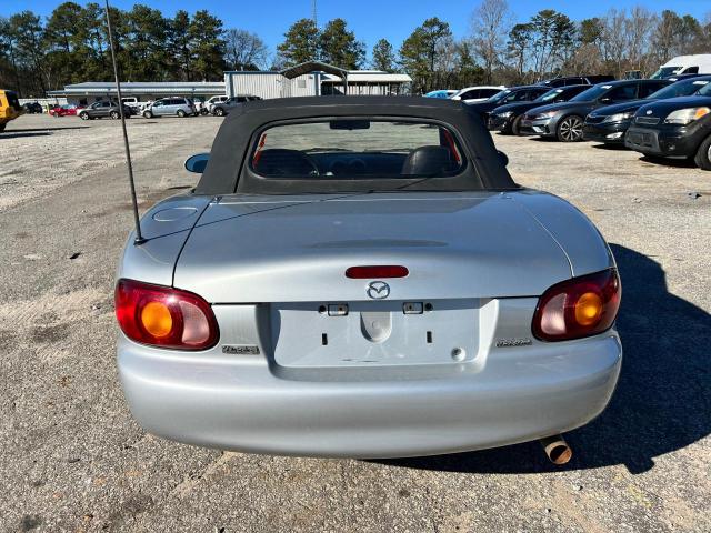 JM1NB3532Y0147646 - 2000 MAZDA MX-5 MIATA BASE SILVER photo 6