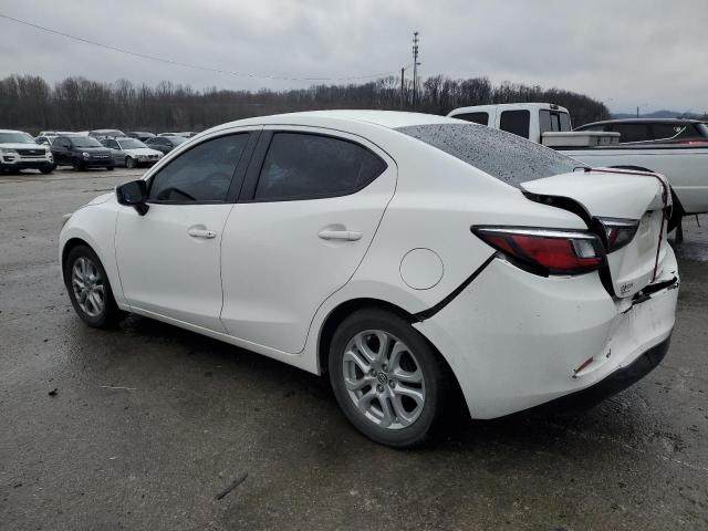 3MYDLBZV6GY134788 - 2016 TOYOTA SCION IA WHITE photo 2