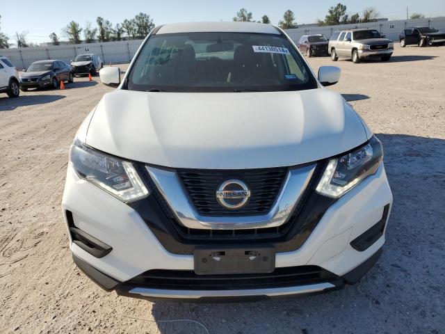 KNMAT2MT8JP568503 - 2018 NISSAN ROGUE S WHITE photo 5