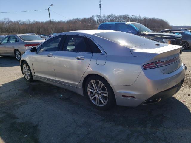 3LN6L2GK7GR611962 - 2016 LINCOLN MKZ SILVER photo 2