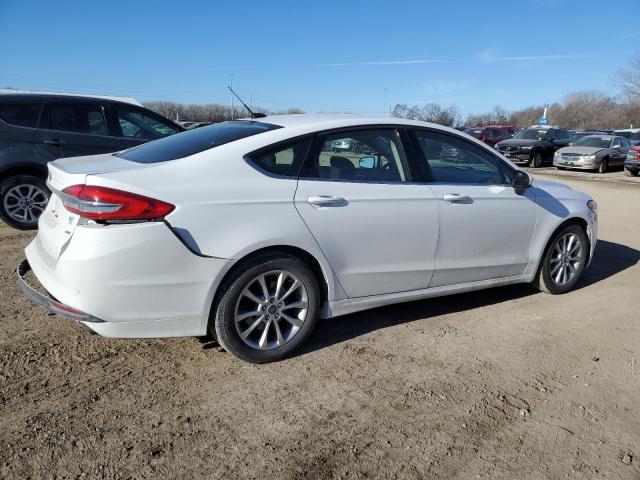 3FA6P0H78HR367480 - 2017 FORD FUSION SE WHITE photo 3