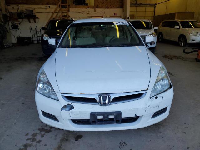 1HGCM56427A049716 - 2007 HONDA ACCORD LX WHITE photo 5