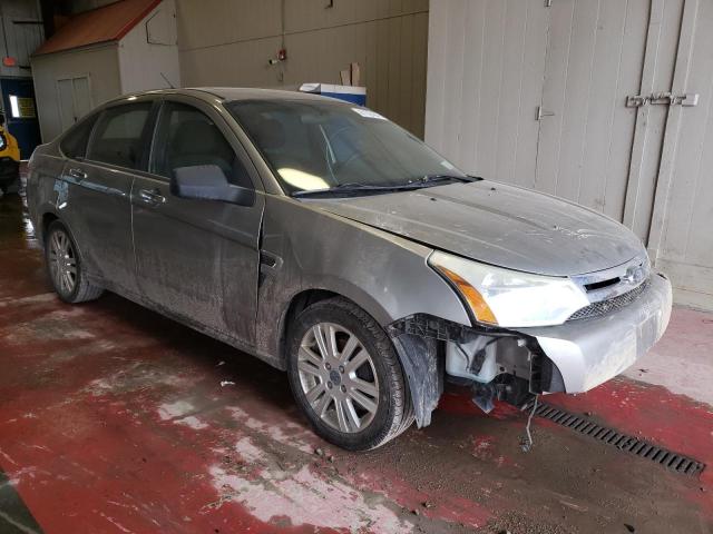 1FAHP35N68W163304 - 2008 FORD FOCUS SE SILVER photo 4