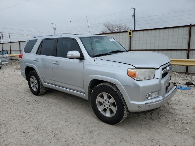 JTEZU5JR1A5001860 - 2010 TOYOTA 4RUNNER SR5 SILVER photo 4