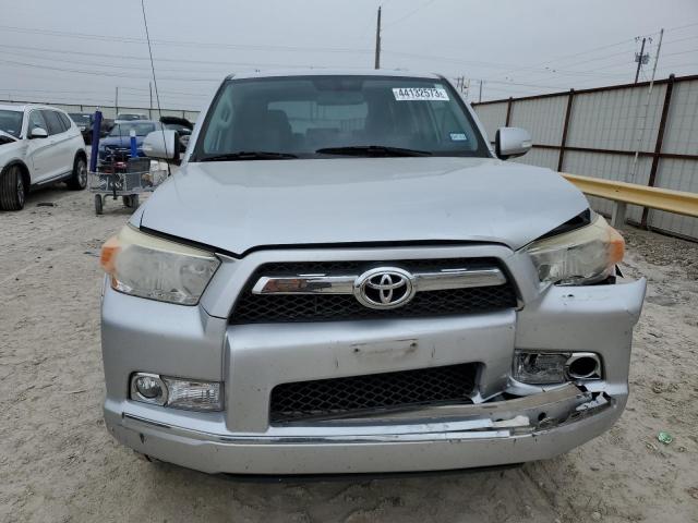 JTEZU5JR1A5001860 - 2010 TOYOTA 4RUNNER SR5 SILVER photo 5