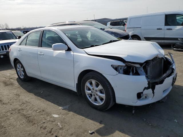 4T4BF3EK1BR138565 - 2011 TOYOTA CAMRY BASE WHITE photo 4