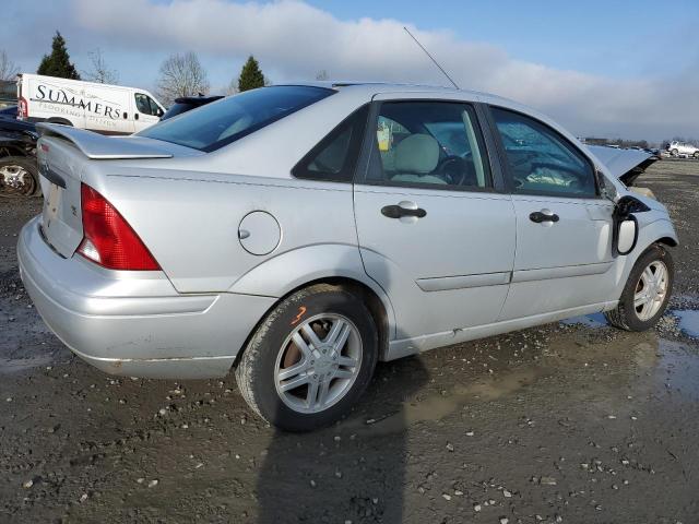 1FAFP34371W220672 - 2001 FORD FOCUS SE SILVER photo 3