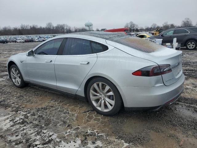 5YJSA1H11EFP43557 - 2014 TESLA MODEL S SILVER photo 2