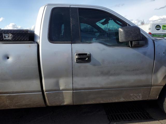 1FTRF12285NB40866 - 2005 FORD F150 SILVER photo 10