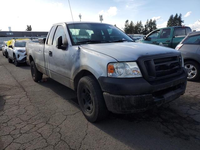 1FTRF12285NB40866 - 2005 FORD F150 SILVER photo 4