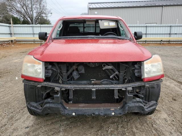 1N6BA0CH9BN304213 - 2011 NISSAN TITAN S RED photo 5