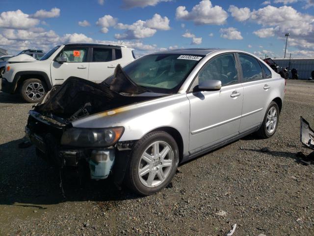 YV1MS682552046370 - 2005 VOLVO S40 T5 SILVER photo 1