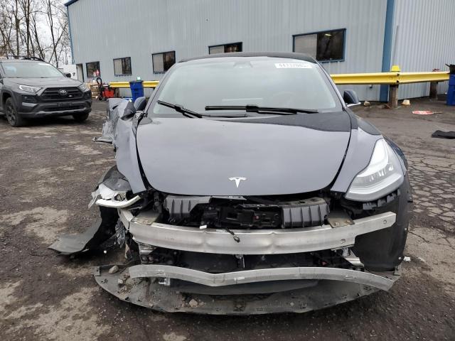 5YJ3E1EA5JF016266 - 2018 TESLA MODEL 3 ნაცრისფერი ფოტო 5