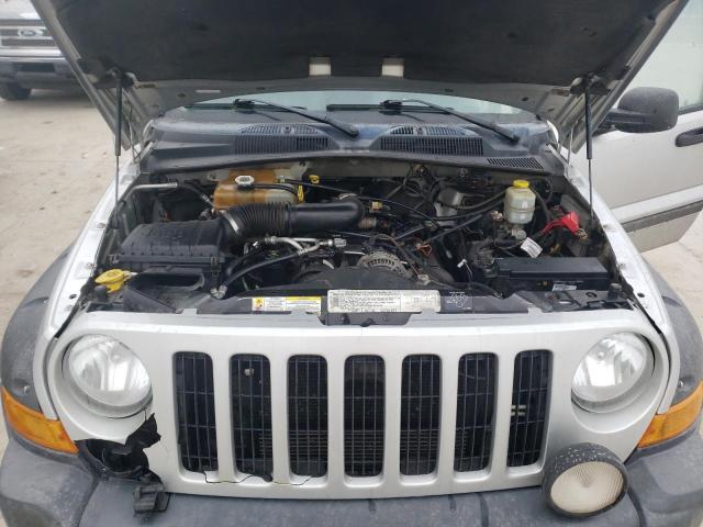 1J4GL38K26W226263 - 2006 JEEP LIBERTY RENEGADE SILVER photo 11