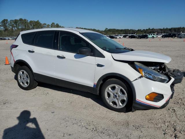 1FMCU0F75HUC00541 - 2017 FORD ESCAPE S WHITE photo 4