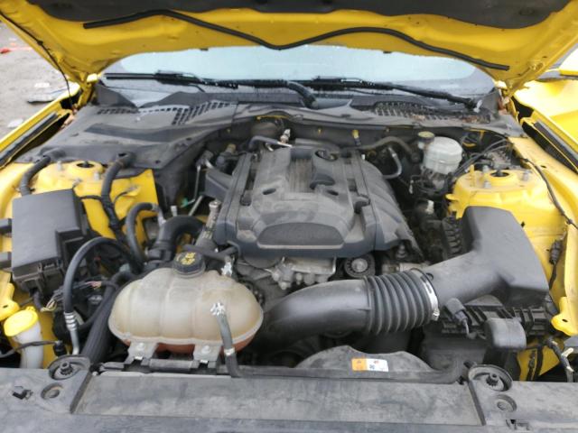 1FA6P8TH8F5321761 - 2015 FORD MUSTANG YELLOW photo 11