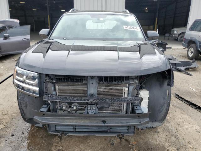 1V2BR2CA2JC509424 - 2018 VOLKSWAGEN ATLAS BLACK photo 5