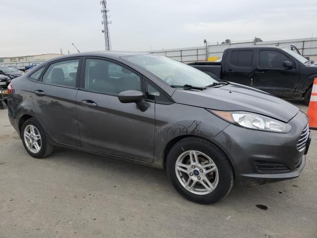 3FADP4BJ1KM101855 - 2019 FORD FIESTA SE GRAY photo 4