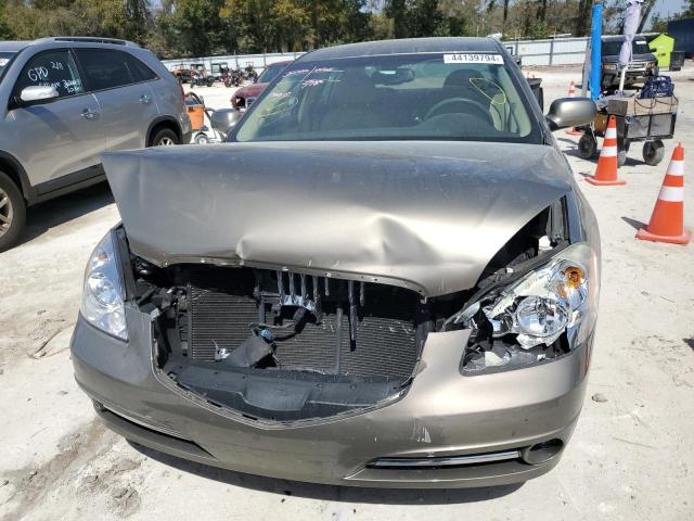 1G4HC5EMXAU129243 - 2010 BUICK LUCERNE CXL TAN photo 5