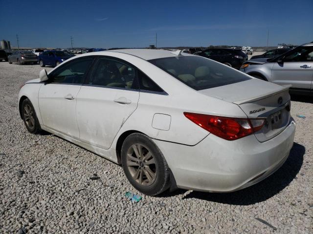 5NPEB4AC7DH562275 - 2013 HYUNDAI SONATA GLS WHITE photo 2