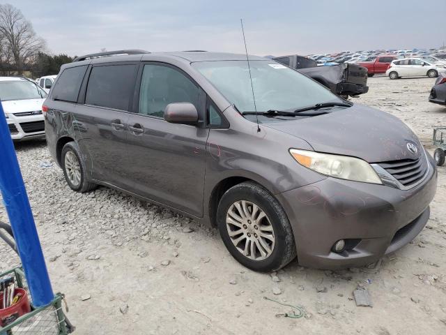 5TDYK3DC9CS247036 - 2012 TOYOTA SIENNA XLE GRAY photo 4