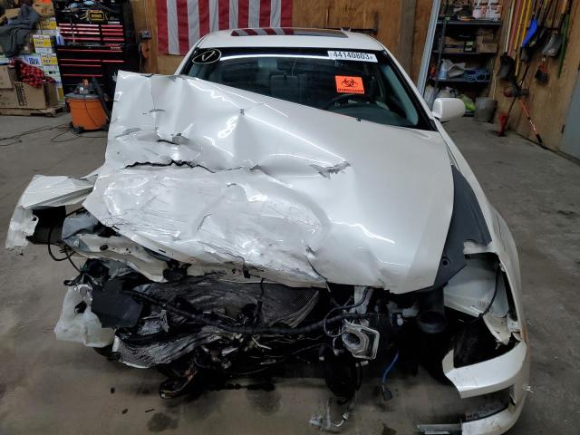 1G6DW677370193425 - 2007 CADILLAC STS WHITE photo 5