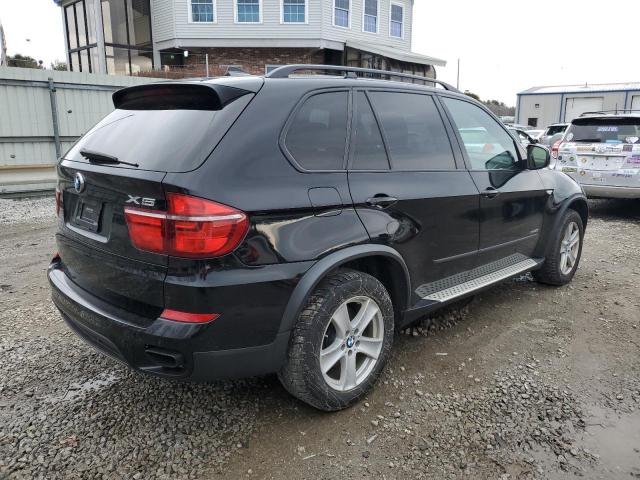 5UXZV8C54BL421816 - 2011 BMW X5 XDRIVE50I BLACK photo 3