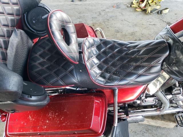 1HD1FC4188Y677607 - 2008 HARLEY-DAVIDSON FLHTCUI 红色 照片 6