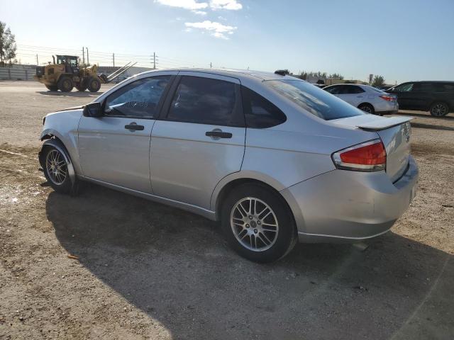 1FAHP3FN6BW187298 - 2011 FORD FOCUS SE GRAY photo 2