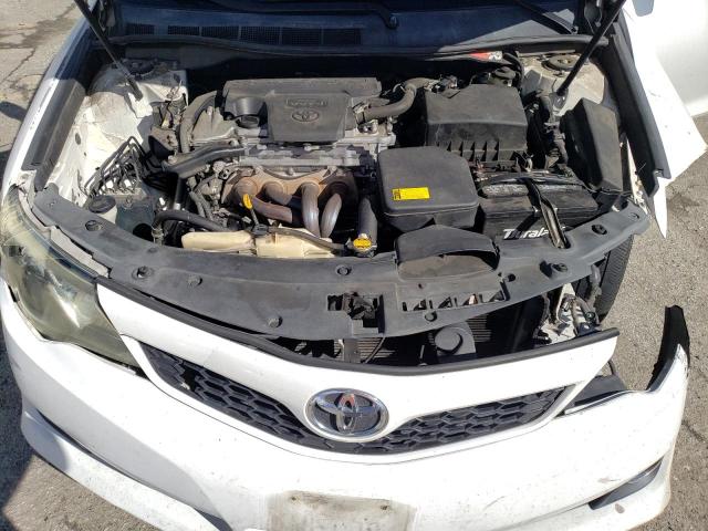 4T1BF1FK1CU120663 - 2012 TOYOTA CAMRY BASE WHITE photo 11