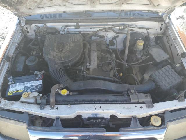 1N6DD26S6WC303976 - 1998 NISSAN FRONTIER KING CAB XE SILVER photo 11