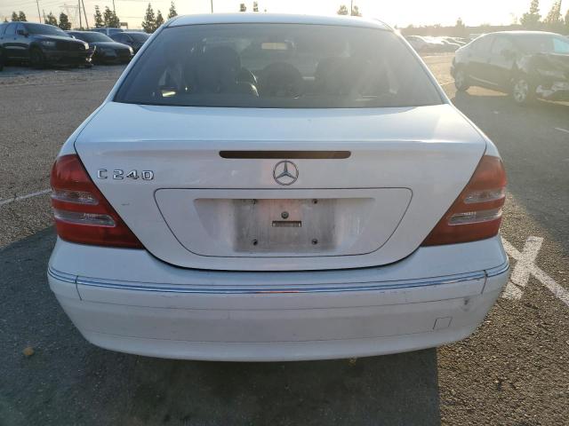 WDBRF61J43A482839 - 2003 MERCEDES-BENZ C 240 WHITE photo 6