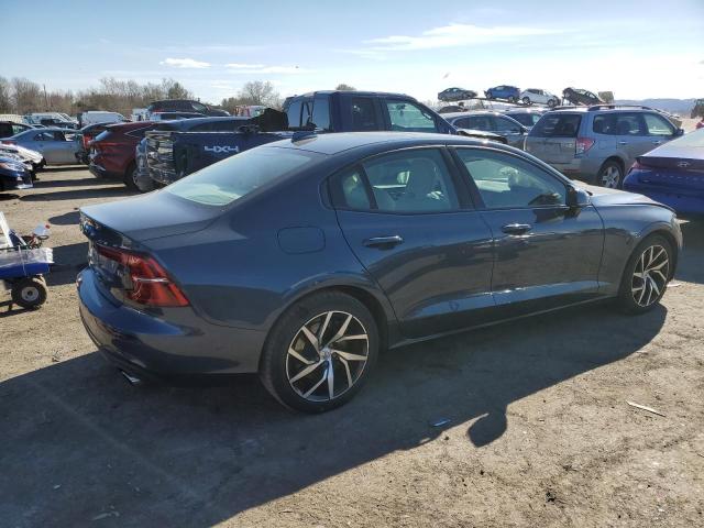 7JRA22TK4KG017631 - 2019 VOLVO S60 T6 MOMENTUM GRAY photo 3