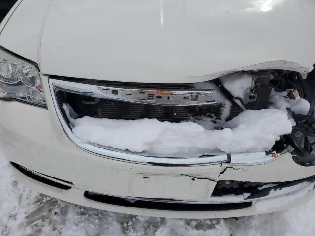 2C4RC1CG9DR767578 - 2013 CHRYSLER TOWN & COU TOURING L WHITE photo 12