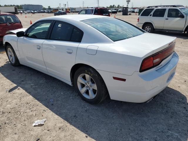 2C3CDXBG1DH663636 - 2013 DODGE CHARGER SE WHITE photo 2