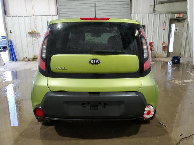 KNDJP3A56F7769338 - 2015 KIA SOUL + GREEN photo 6