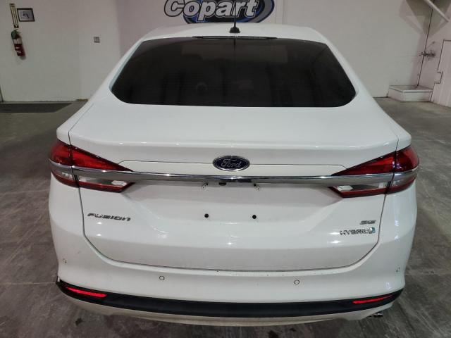 3FA6P0LU3JR261196 - 2018 FORD FUSION SE HYBRID WHITE photo 6