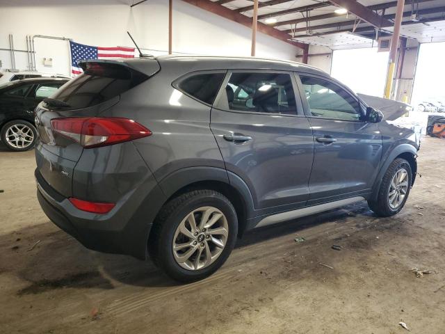 KM8J3CA48HU588244 - 2017 HYUNDAI TUCSON LIMITED GRAY photo 3