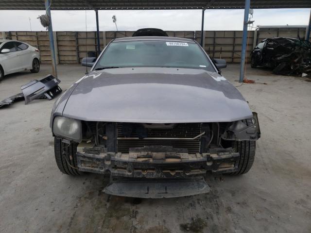 1ZVHT82H865169848 - 2006 FORD MUSTANG GT SILVER photo 5