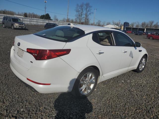 5XXGM4A74DG099612 - 2013 KIA OPTIMA LX WHITE photo 3