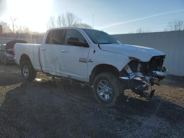 3C6UR5DLXFG623940 - 2015 RAM 2500 SLT თეთრი ფოტო 4